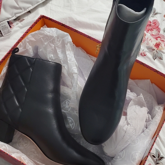 Tory Burch Quilted Booties - Picture 4 of 7